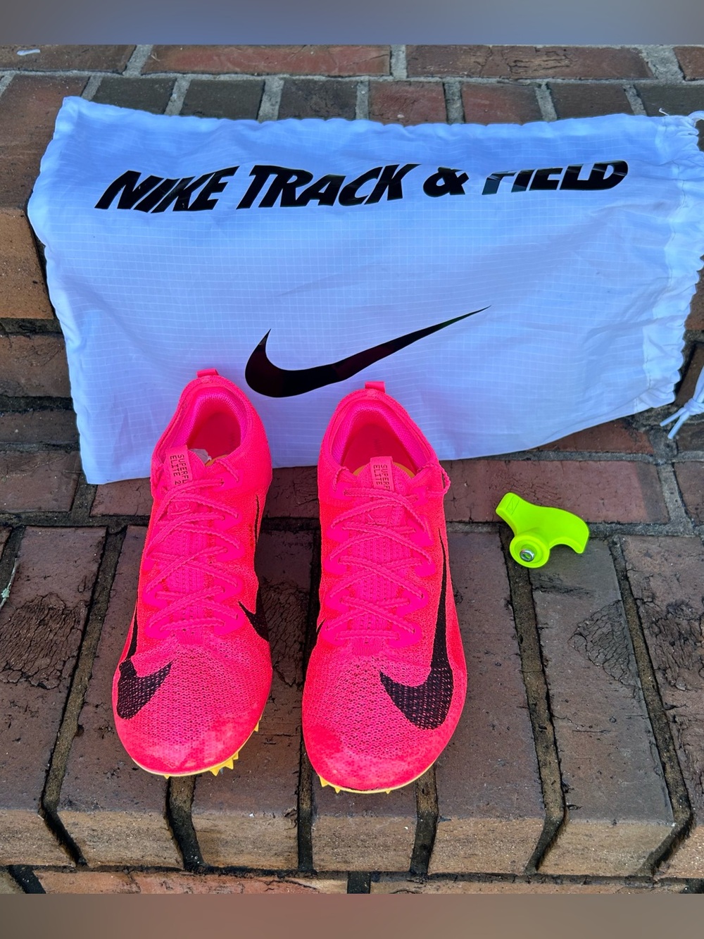 Nike Zoom Superfly Elite 2 in the Hyper Pink/Laser Orange colorway